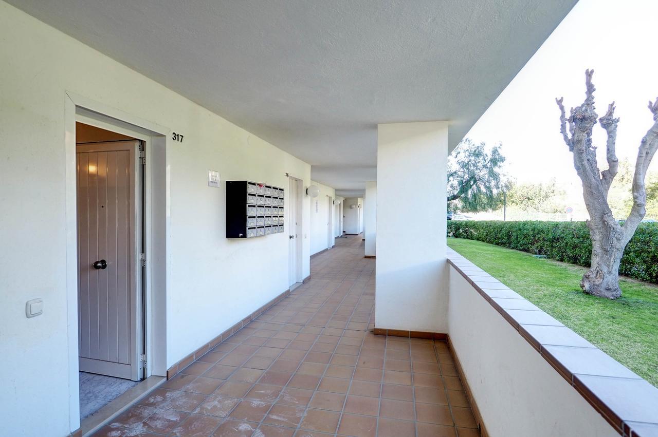 The Moon Studio By Hello Homes Sitges Luaran gambar